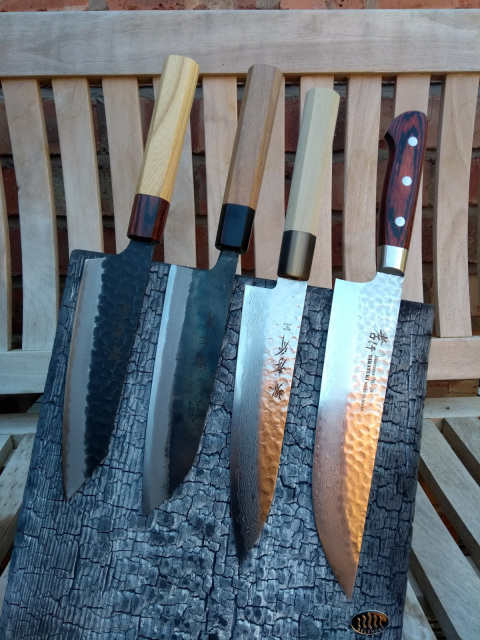 Designer Magnetised Knife Wall / Knife Block for the designer Kitchen